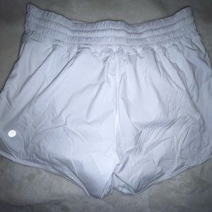 Lululemon hotty-hot high rise lined short